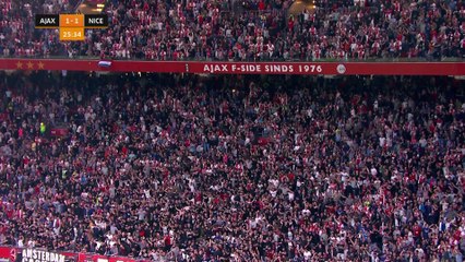 L'égalisation de l'Ajax sur un très joli but de Van de Beek