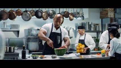 iPhone 7 — The Rock x Siri - Kitchen — Apple