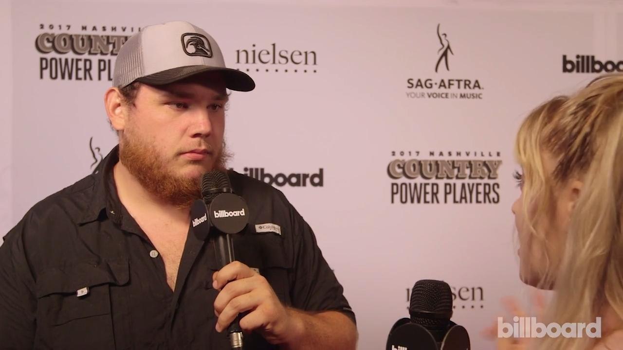 Luke Combs on the Red Carpet at Country Power Players 2017