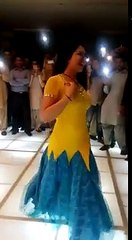 Hot Mujra Beaytyfull Girle In Public Dance
