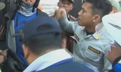 Razia Trotoar Sebabkan Kemacetan