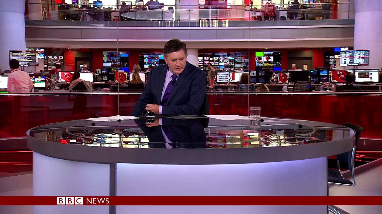 Moscow court shooting_ Three killed as defendants attack officers - BBC News