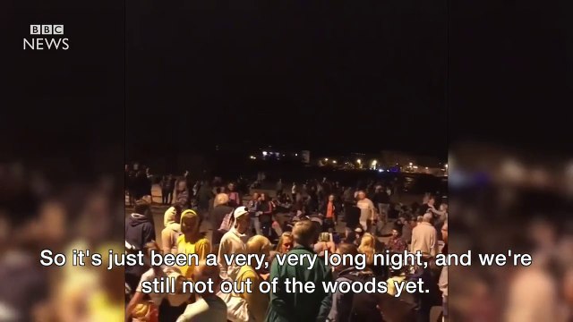 Tourists flee raging wildfires across French Riviera - BBC News