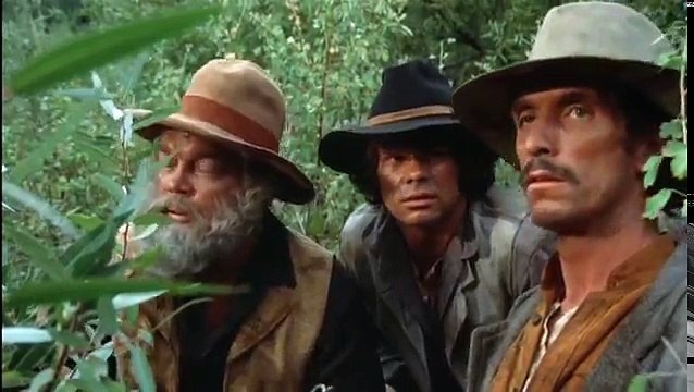 Kung Fu: Caine Fights Using Pressure Points