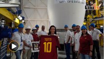 Penghormatan 'abadi' jersi Totti dihantar ke angkasa lepas