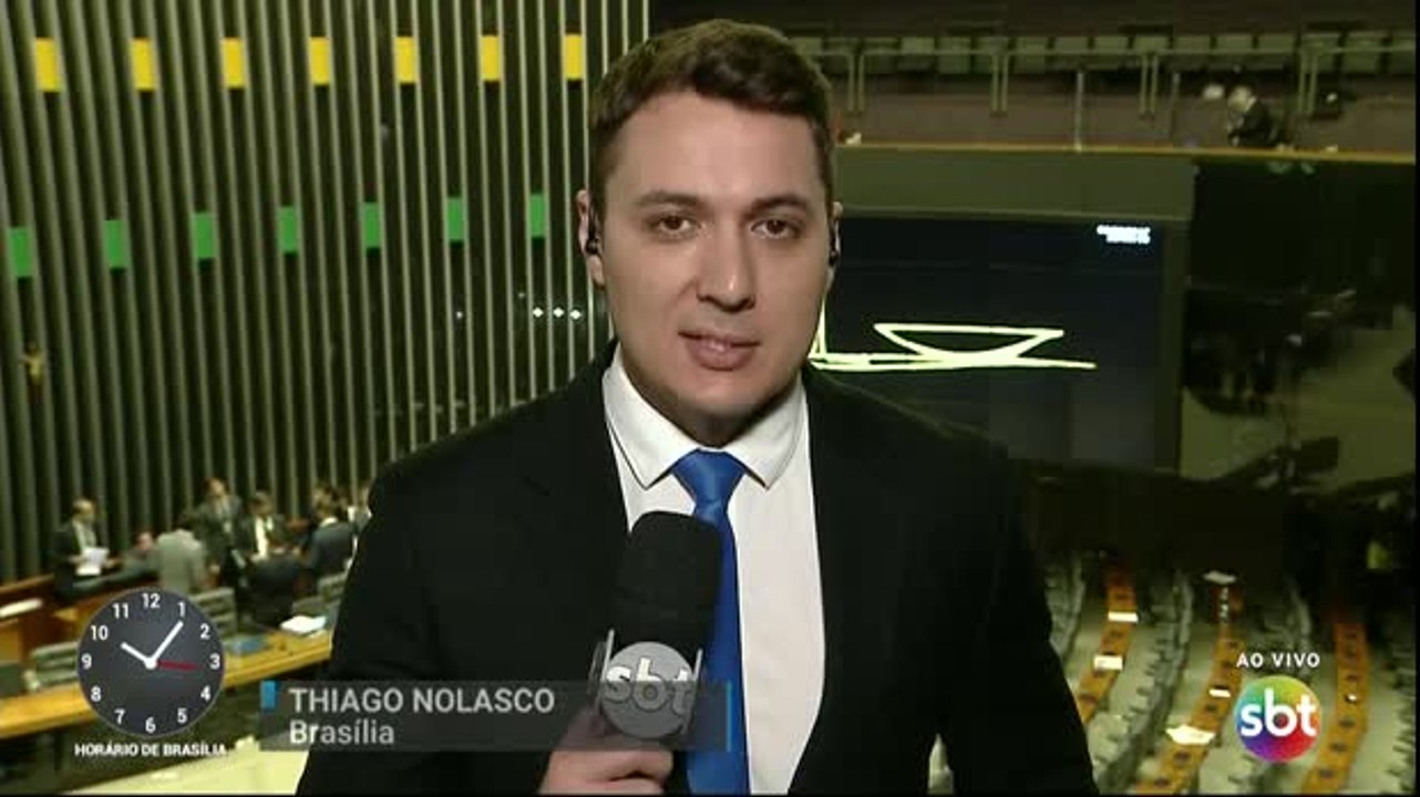 Câmara dos Deputados vota pelo arquivamento da denúncia contra o presidente Michel Temer