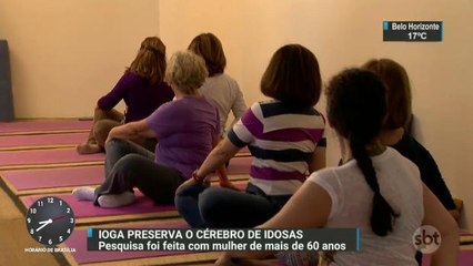 Praticar ioga ajuda a preservar o cérebro de mulheres idosas