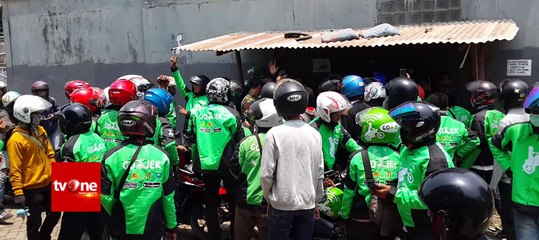 Pengemudi Ojek Online dan Konvensional Ricuh di Makassar