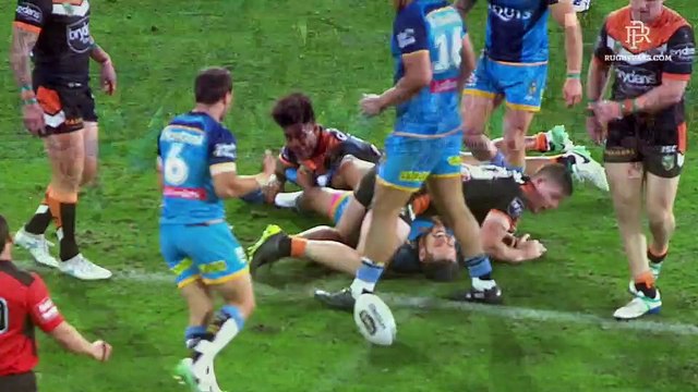 Titans v Tigers - 2nd Half - RD 21 - NRL 2017