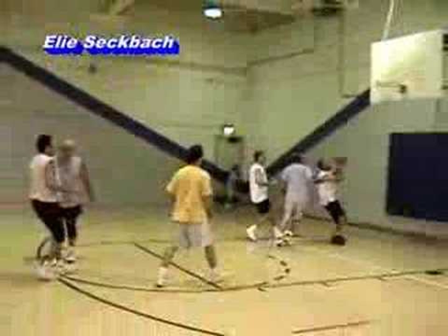 ⁣Future WNBA Star -  Jordan Farmar's sister