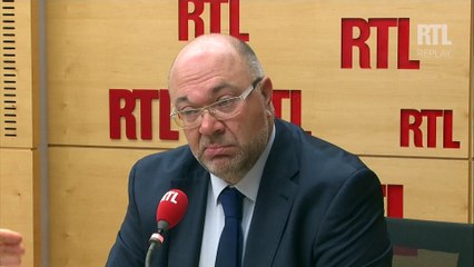 Stéphane Travert "ne sait pas" si Macron a qualifié la baisse des APL de "connerie sans nom"