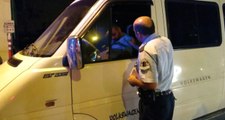 Direksiyon Başında Sızan Alkollü Sürücü Polisi Çileden Çıkardı