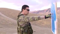 Rambo Gibi Cumhurbaşkanı! Silahı Eline Alıp Ordunun Başına Geçti