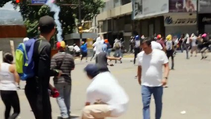 Des policiers sont blessés lors d'une explosion