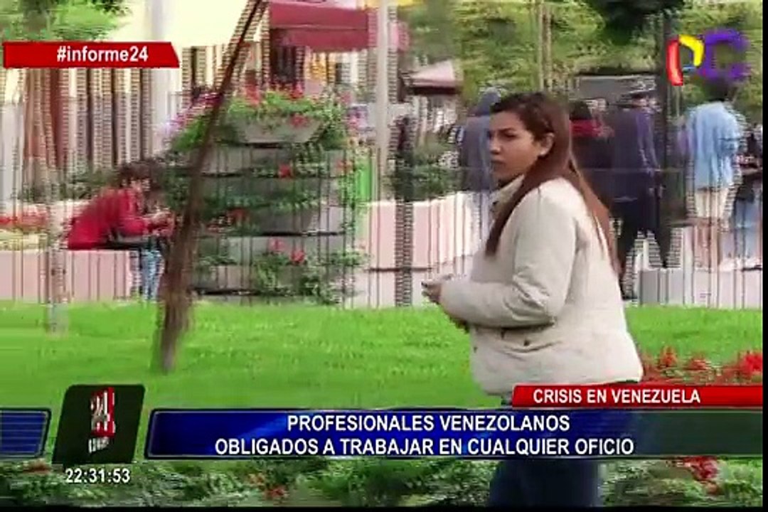 Profesionales venezolanos trabajan en distintos oficios para mantenerse
