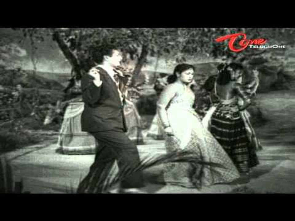 Bhale Ammayilu | Chaka Chaka Song | NTR | Savitri | Telugu Old Songs