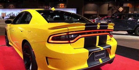 2017 Dodge Charger SRT Hellcat - Exterior and Interior Walkaround - 2017 Chicago Auto Show
