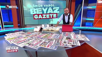 Türk bayrağını düzelten kedi ''Fenomen'' oldu
