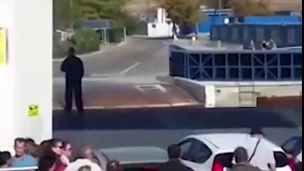 Feribottan İlk İnmeye Çalışan Sürücünün Sonu