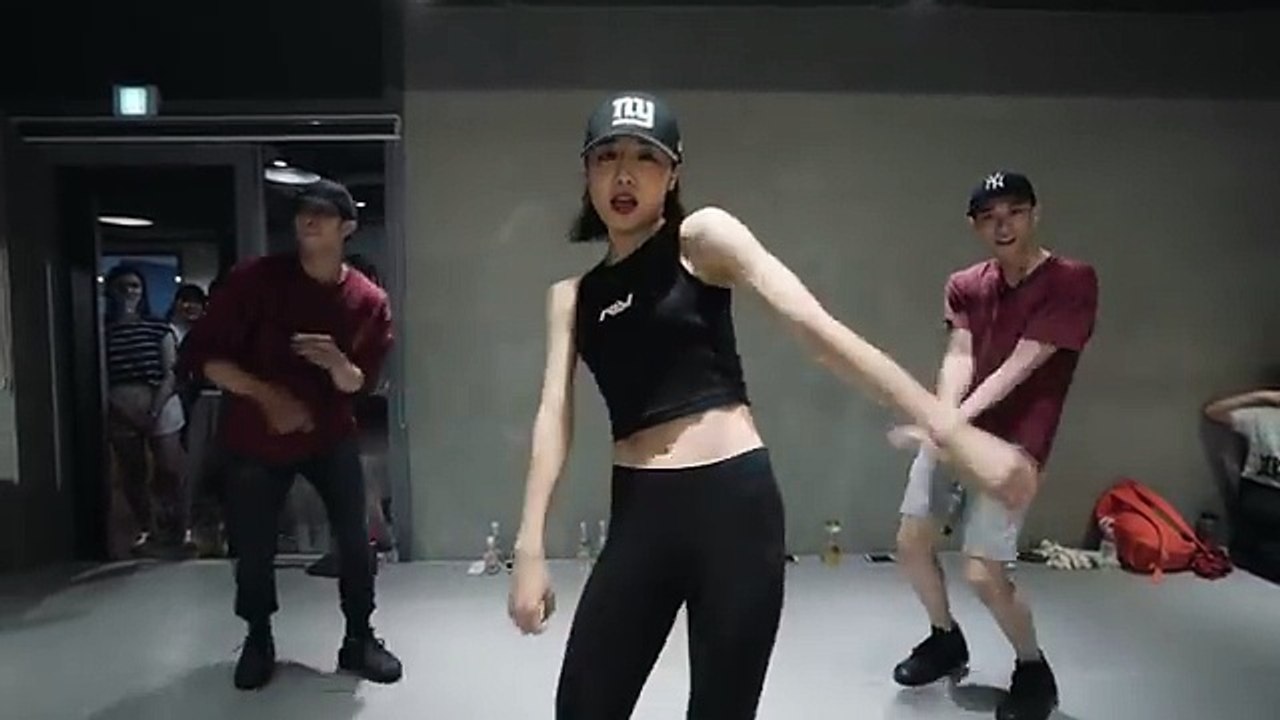 1, 2 Step - Ciara ft. Missy Elliott _ Beginners Class