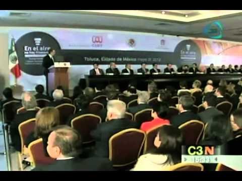 Jóvenes del movimiento Yo soy 132 exigieron al IFE un tercer debate