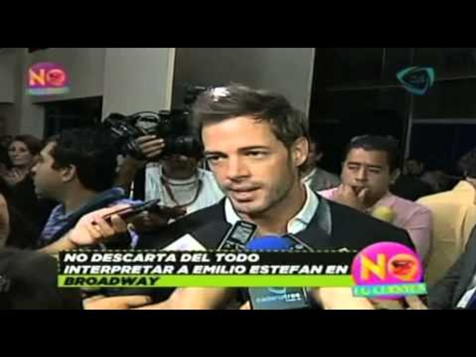 William Levy cambia de look y usa extensiones / William Levy change of look and uses extensions