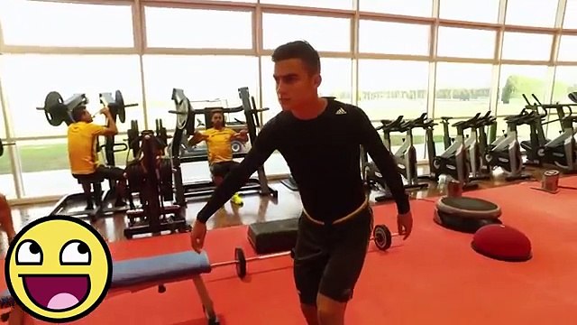 JUVENTUS FC I MOMENTI PIU DIVERTENTI DEL 2017 ft. Dybala, Dani Alves, Barzagli, Bonucci.