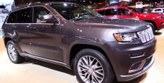 2017 Jeep Grand Cherokee Summit California - Exterior Interior Walkaround - 2017 Chicago Auto Show