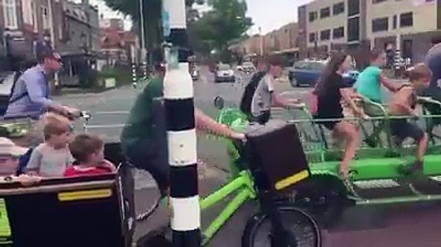 Un vélo-bus aux Pays-Bas