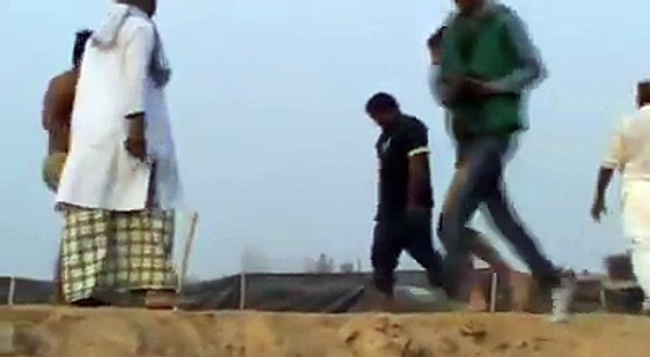 most funny fight of the Year - Indian funny fight - Indian funny Kushti Dangal - Indian freestyle wrestling