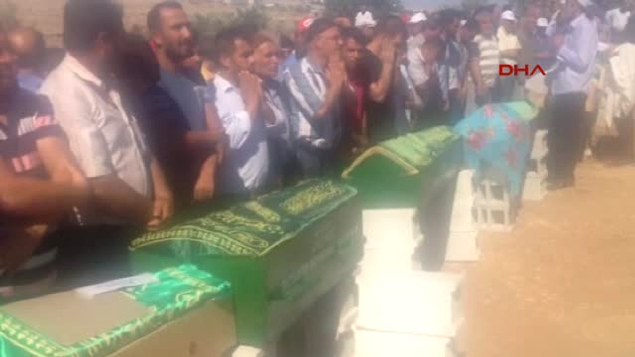 Gaziantep Tatil Dönüşü Kazada Ölen 6 Kişilik Gurbetçi Ailenin Cenazeleri Gaziantep'e Getirildi