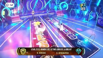 Krayg Peña golpeó en la cara a Erick Sabater en vivo