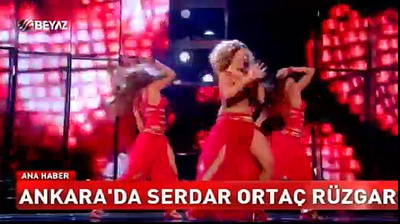 Serdar Ortaç kaza atlattı
