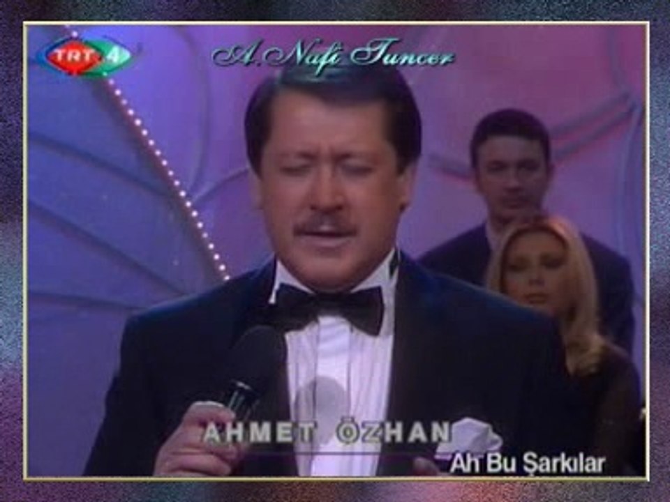 Ahmet ÖZHAN - Aşkı Seninle Tattı Hicrânla Yandı Gönül