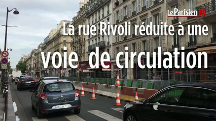 Rue de Rivoli à Paris : plus qu'une file pour les voitures