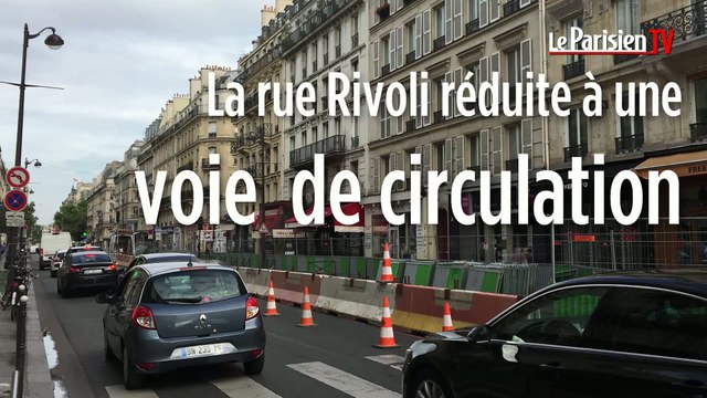 Rue de Rivoli à Paris : plus qu'une file pour les voitures