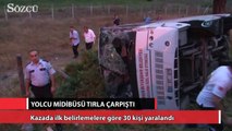 Yolcu midibüsü tırla çarpıştı