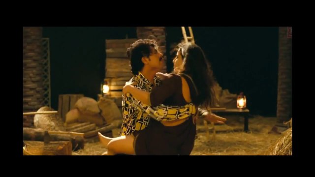 VIDYA BALAN HOT IN DIRTY PICTURE SLOW MOTION_HD