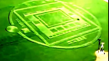 OVNI sobre circulo de las cosechas California