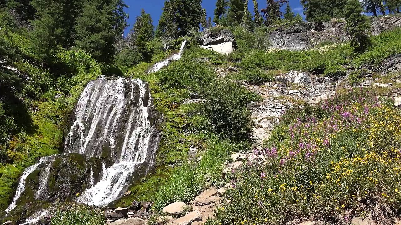 Crater Lake National Park, Oregon, USA in 4K (Ultra HD)