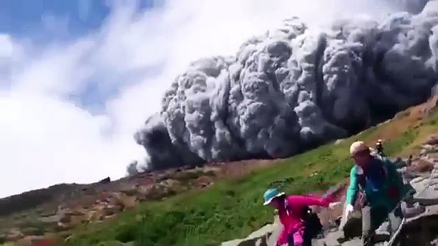 Massive Volcano Eruptions Caught on Camera