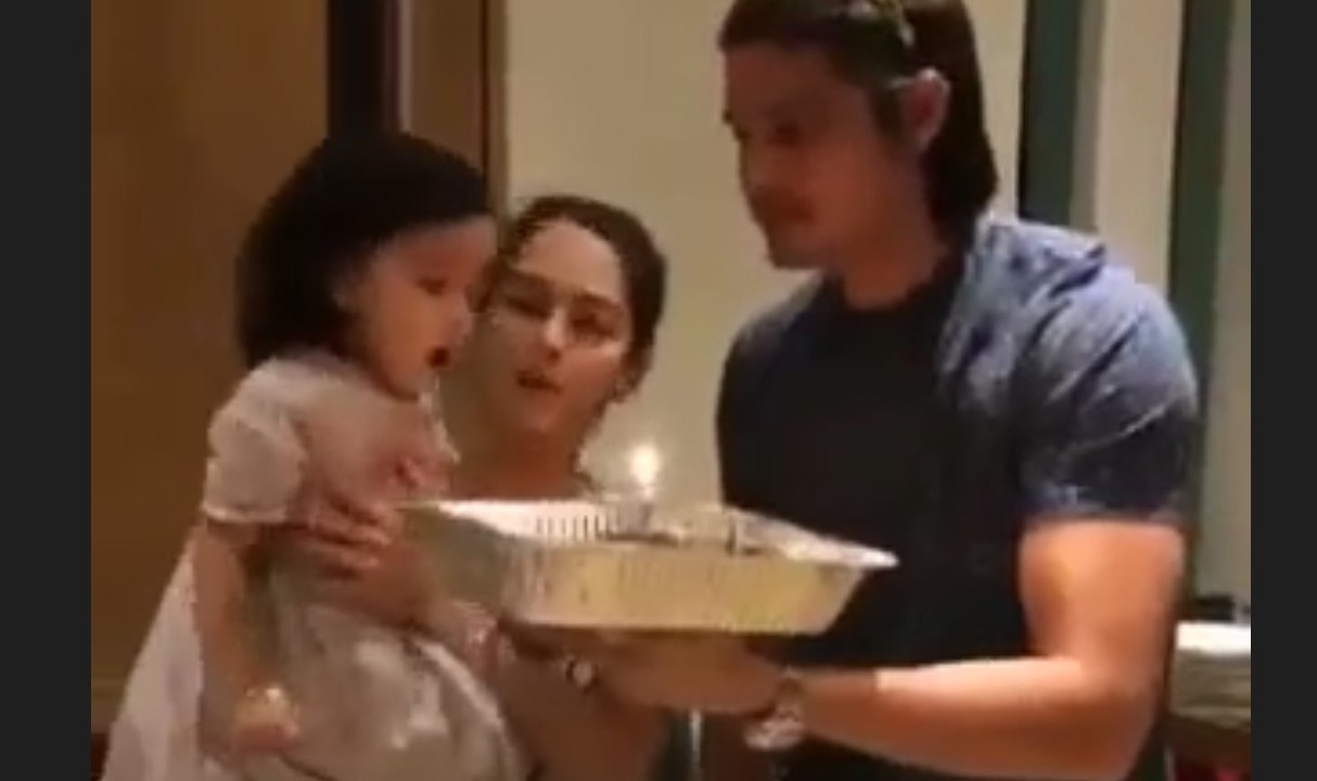 zia blows the candle!