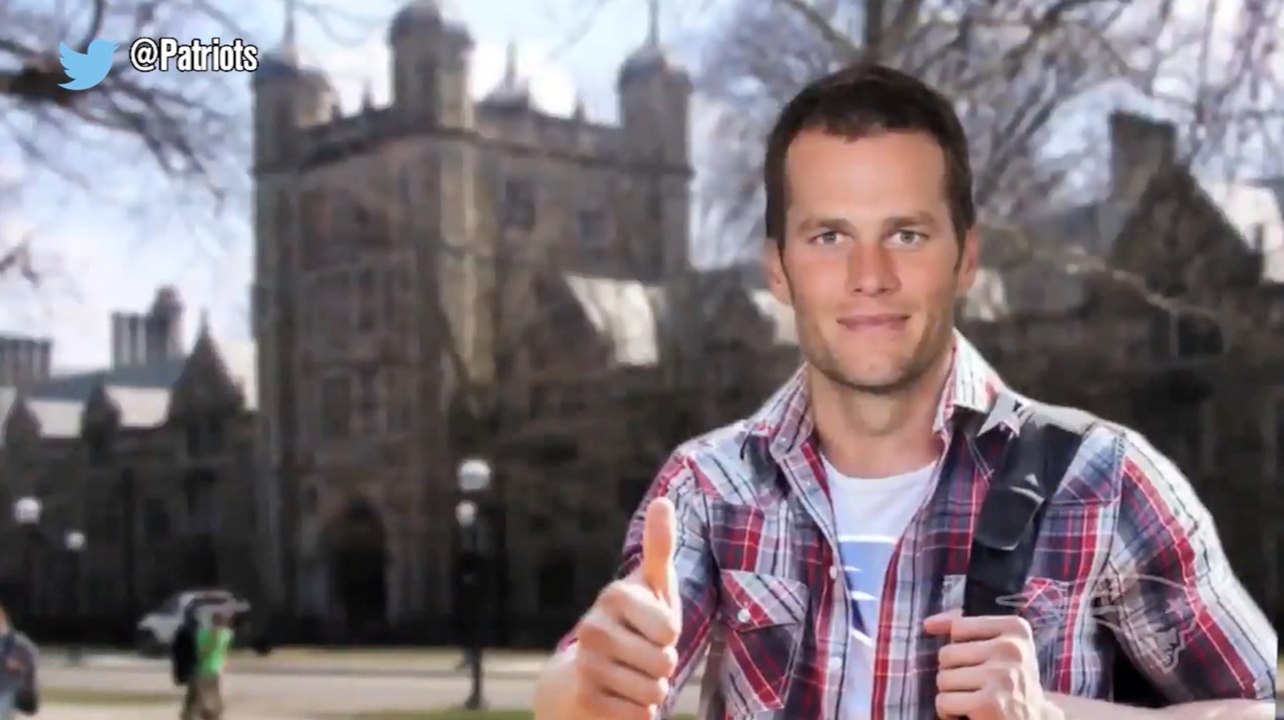 @TheBuzzer: Feliz cumpleaños Tom Brady