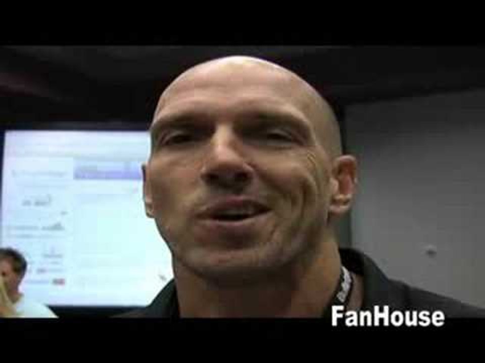 NFL Agent talks to EsNews