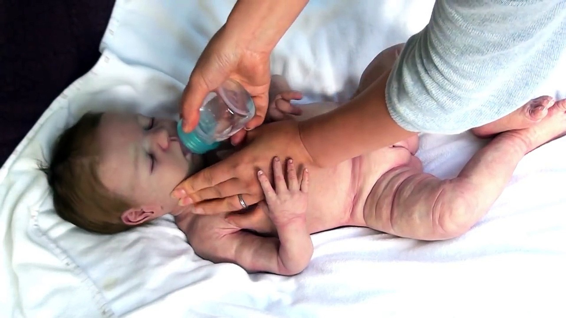 Bebe Corps Poupee Complet Antoinette En Silicone Video Dailymotion