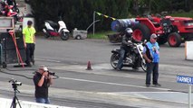 Suzuki Hayabusa takes on Harley Davidson v rod drag race,sound,acceleration and speed