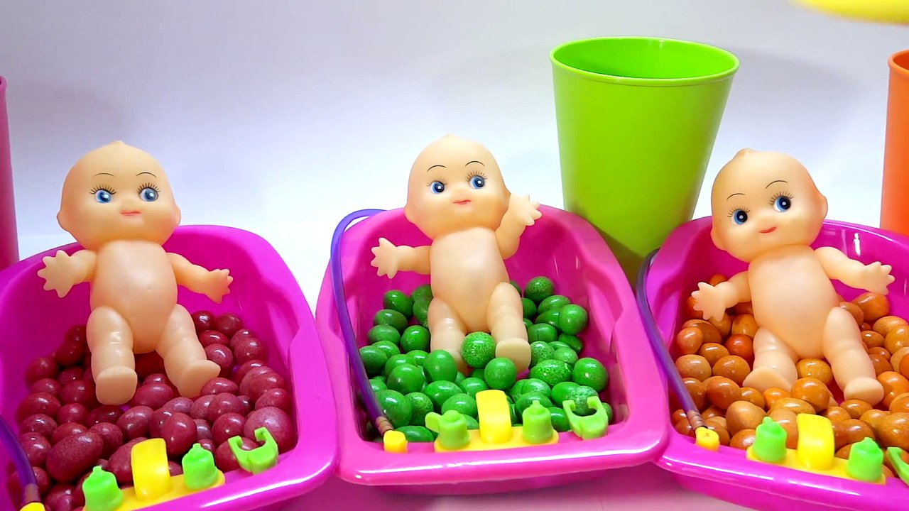 Learn Colors Boss Baby Doll Bath Time Nursery Rhymes Color Song With Coca Cola Bottles