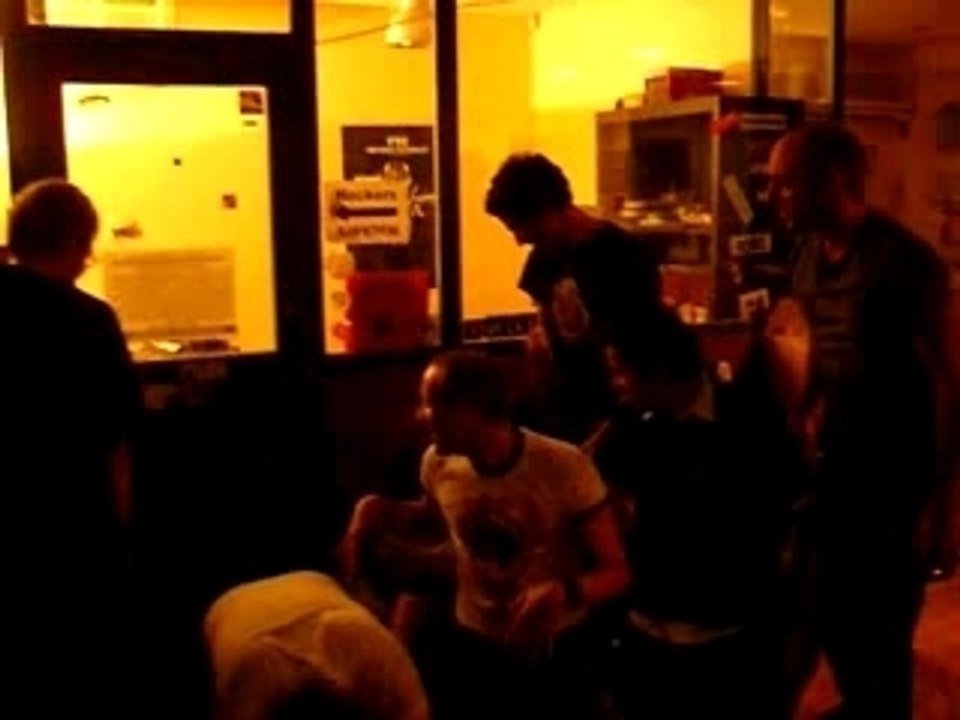 V2 Human Pyramid