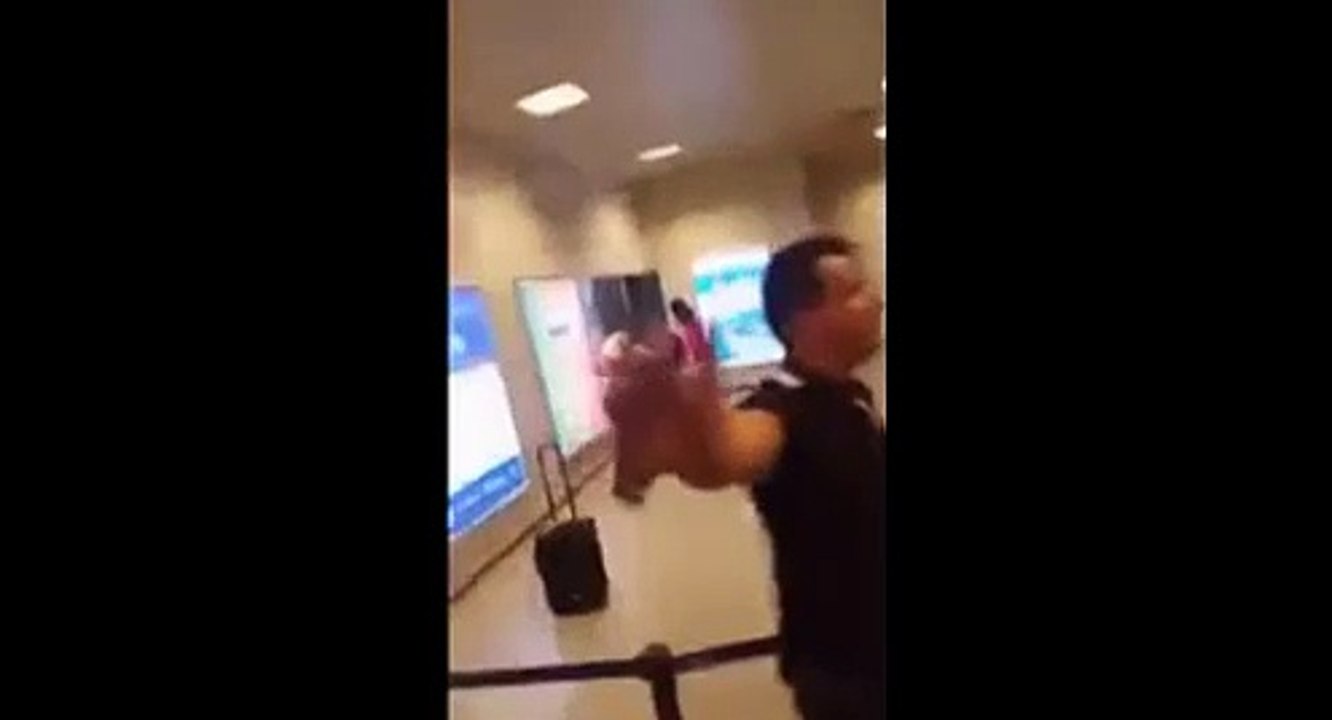 Müzisyen Gülşah Erol, Kadıköy metro girişinde ‘terörist’ denilerek polis tarafından