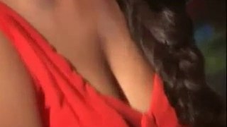 Disha Pandey shows cleavage at dress